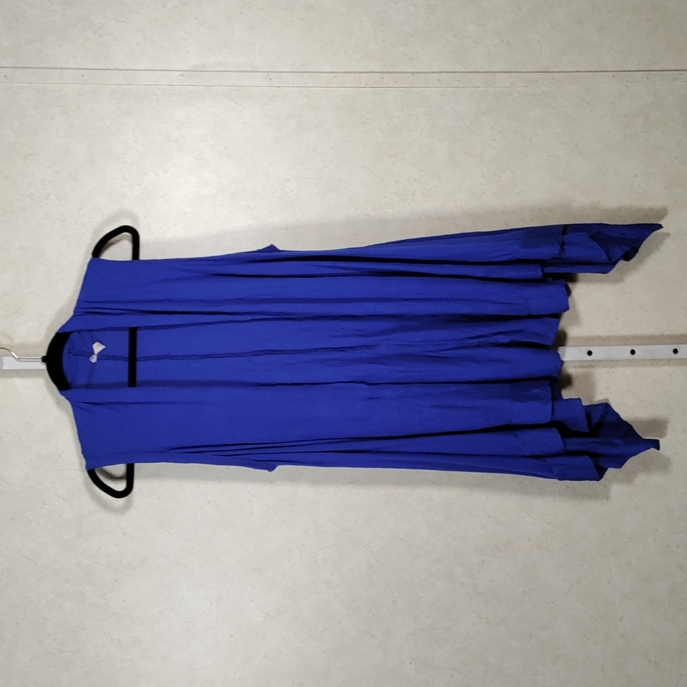 6135 Comfy USA royal blue button back crinkle vest M